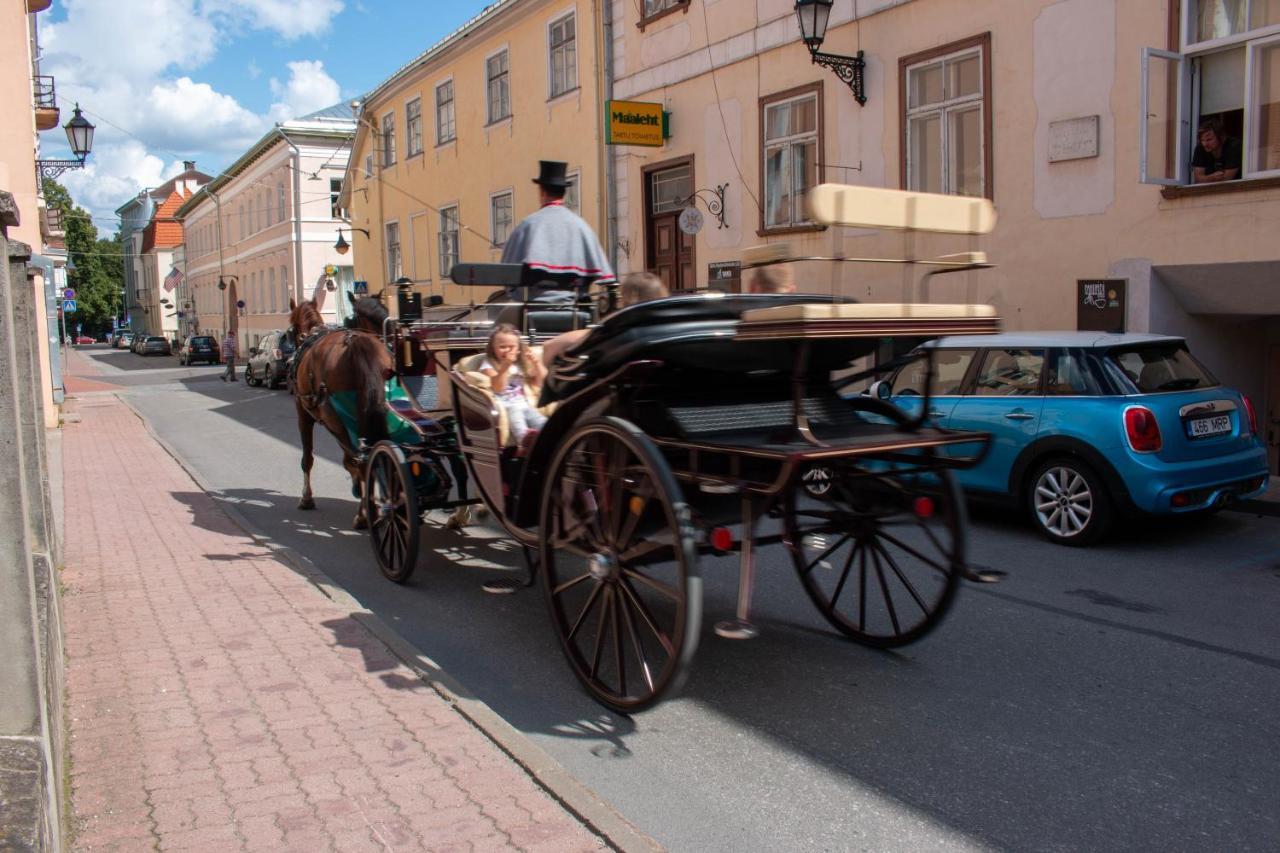 Bohemian Hideout, Old Town, Tartu Home Exterior foto