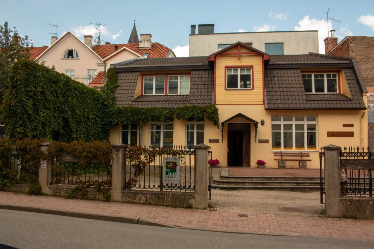 Bohemian Hideout, Old Town, Tartu Home Exterior foto